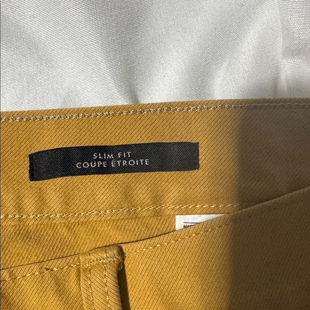 Banana Republic Traveler Jeans – Men’s 34x34 – Mustard Yellow - Slim Fit - NWT - Picture 5 of 14